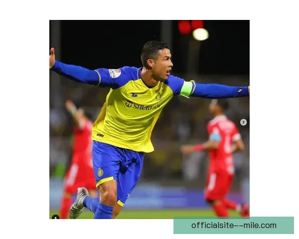 C罗与利雅得胜利续约至2026年夏年满四十一岁继续征战沙特联赛